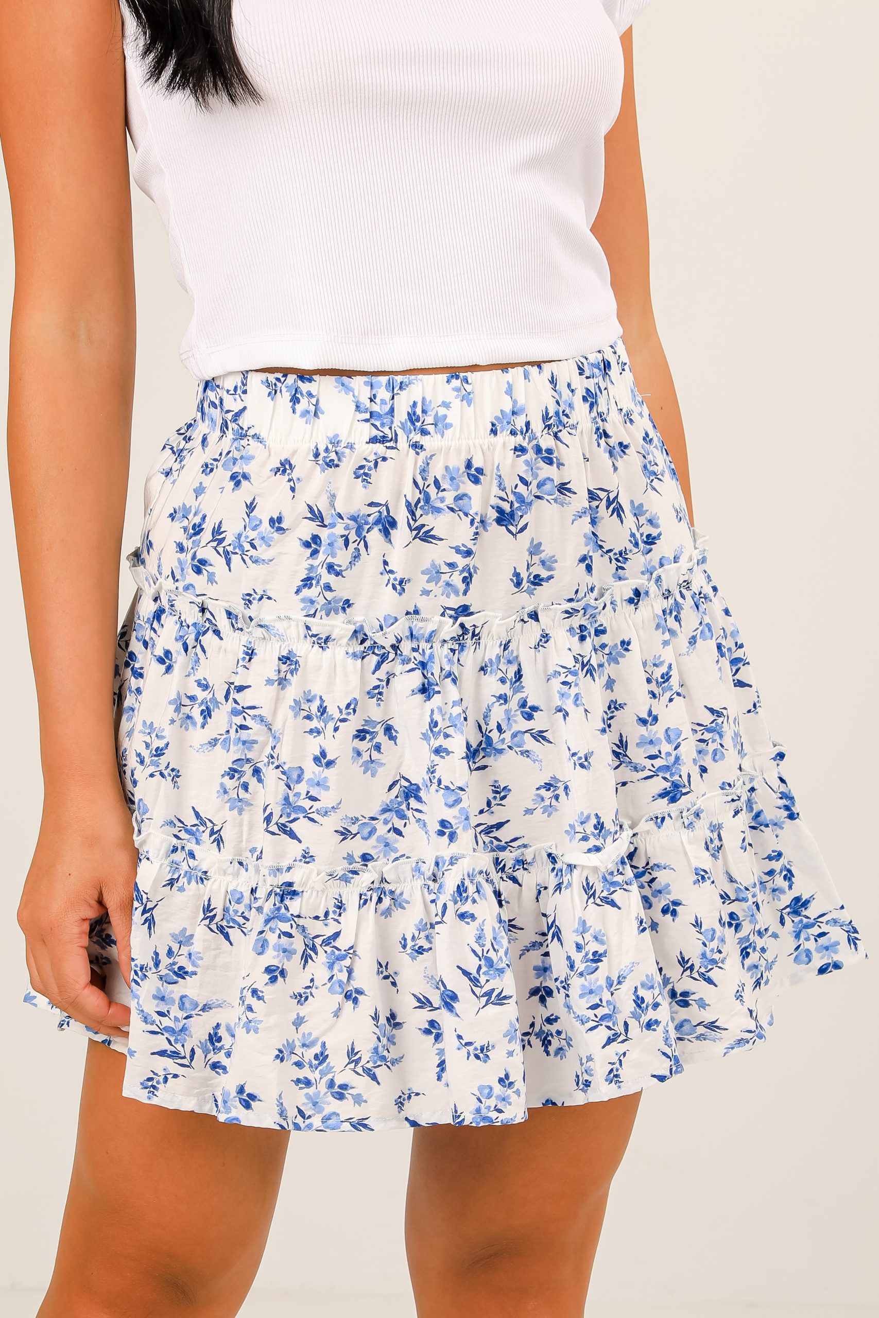 shopdressup_white_floral_mini_skirt-2.jpg